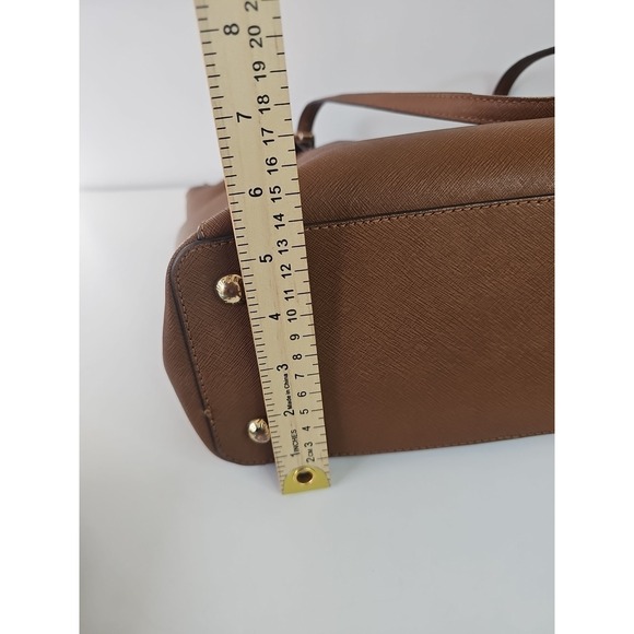 Michael Kors Jet Set Saffiano Leather Tan Top Zip Tote Bag PURSE - Picture 8 of 10